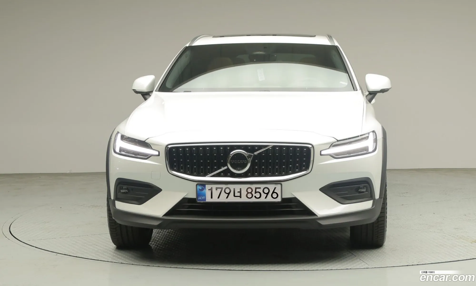 Volvo V60 Cross Country 2026 — 2