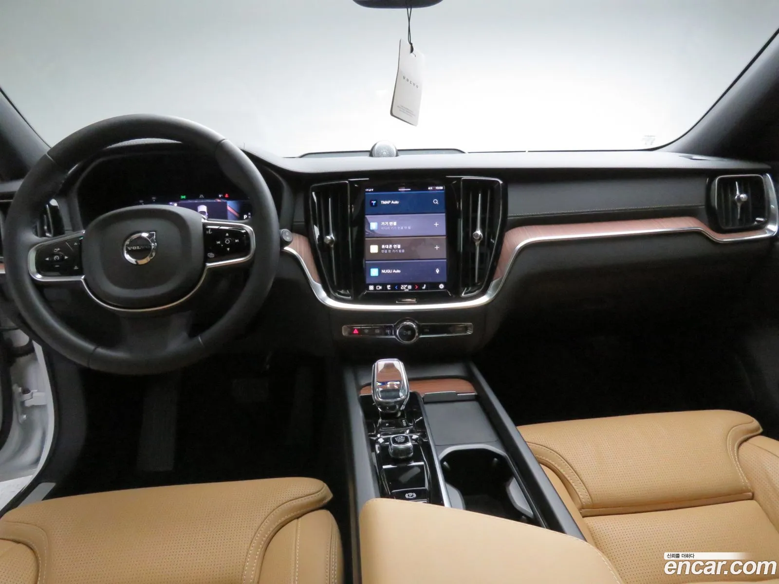 Volvo V60 Cross Country 2026 — 10