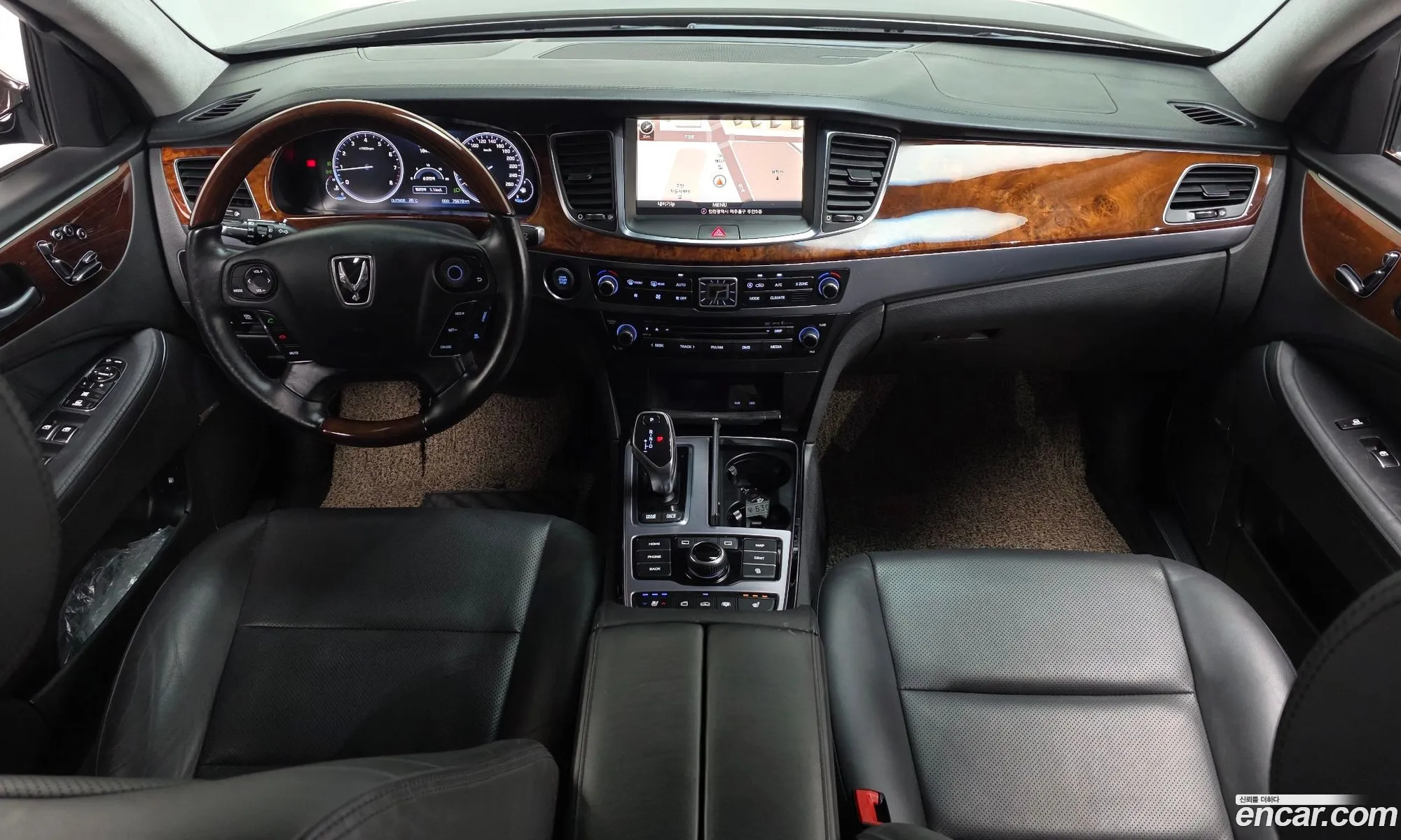 Hyundai Equus 2013 — 3