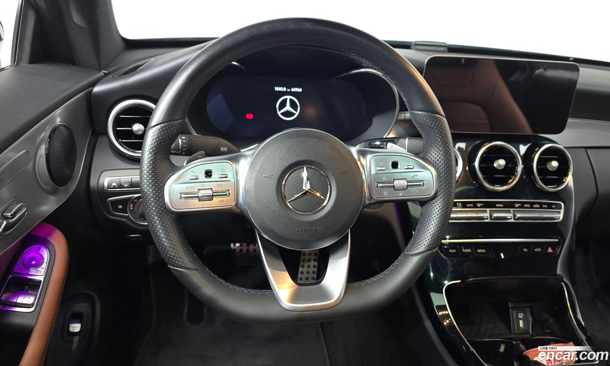 Mercedes-Benz C-Class W205 2020 — 23