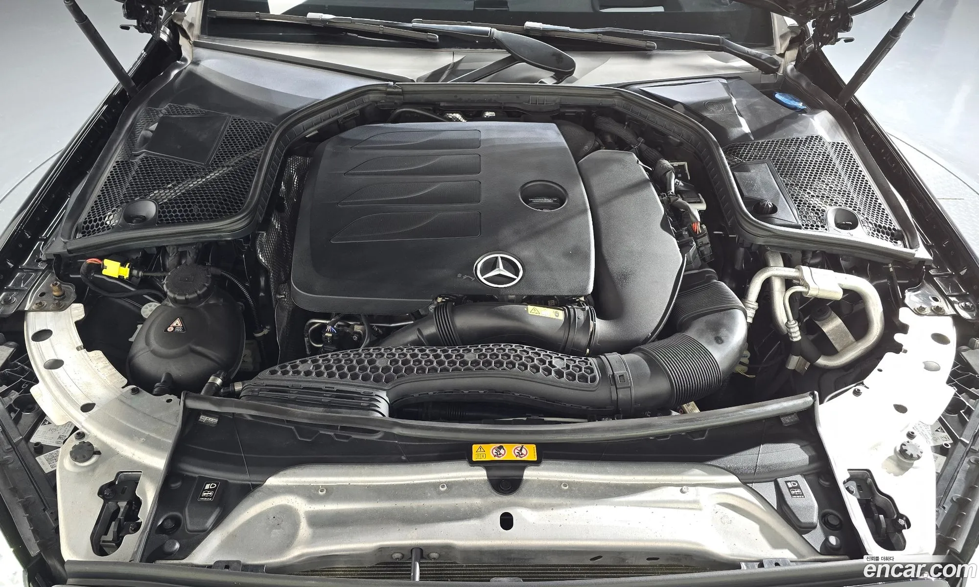 Mercedes-Benz C-Class W205 2020 — 22