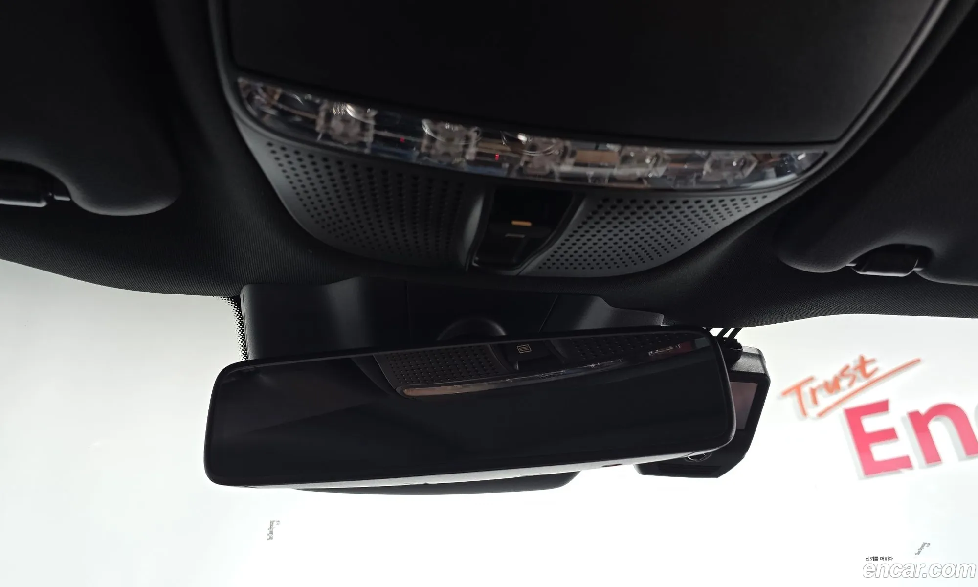 Mercedes-Benz C-Class W205 2020 — 30