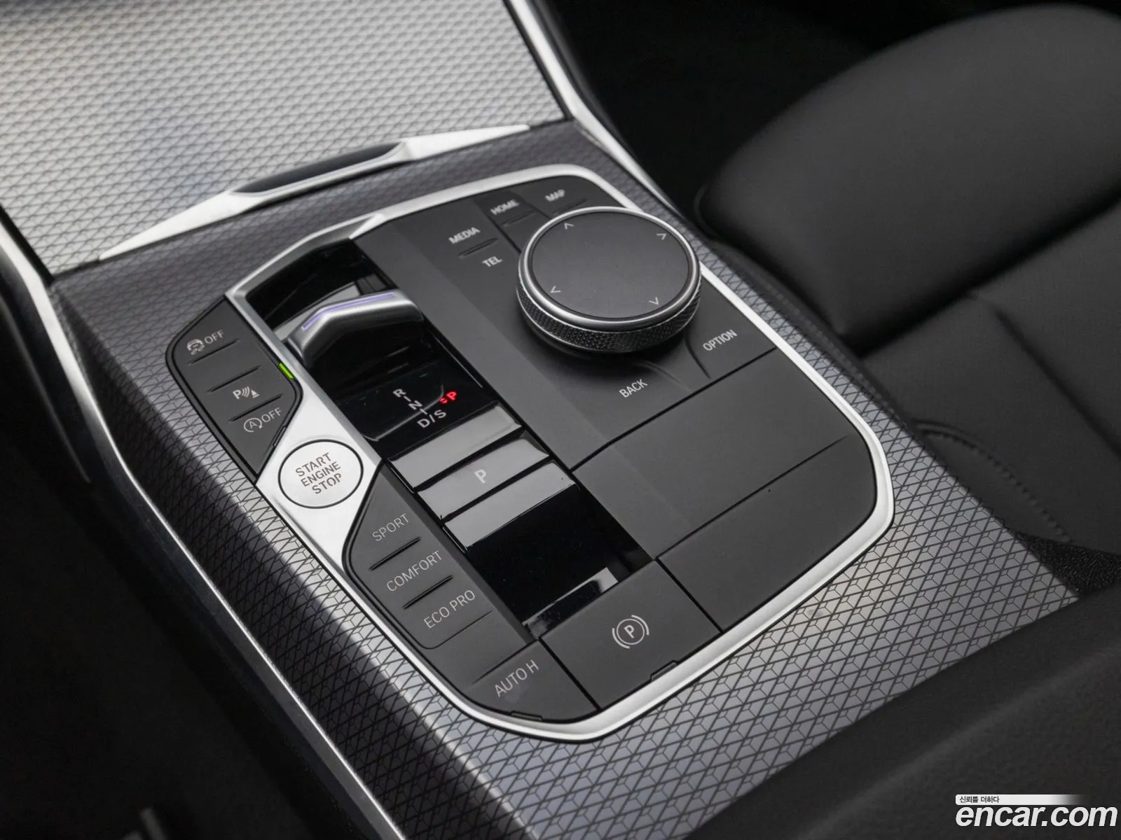 BMW 3 Series 2025 — 3