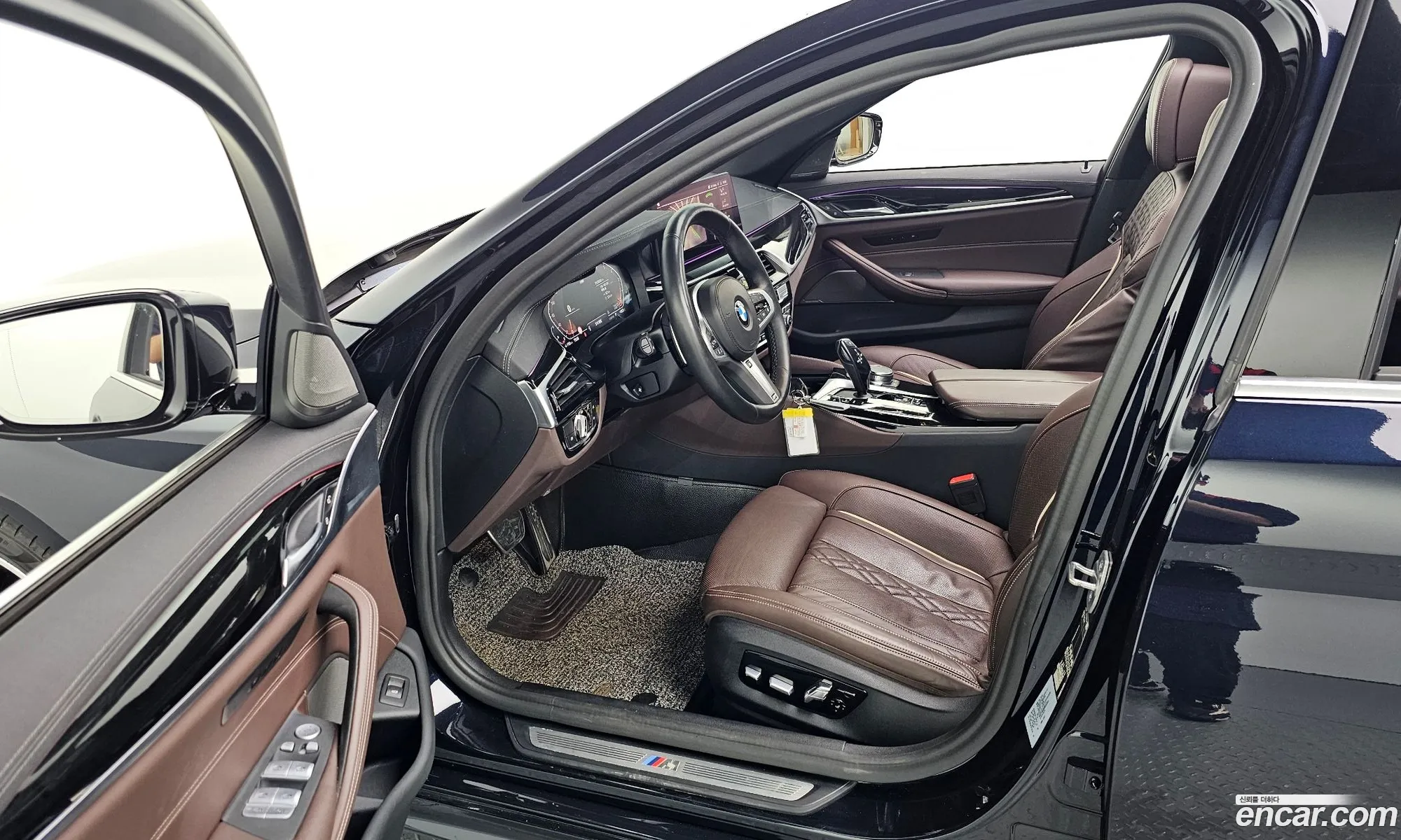 BMW 5 Series 2022 WBA71BH08NWX80889 — 24