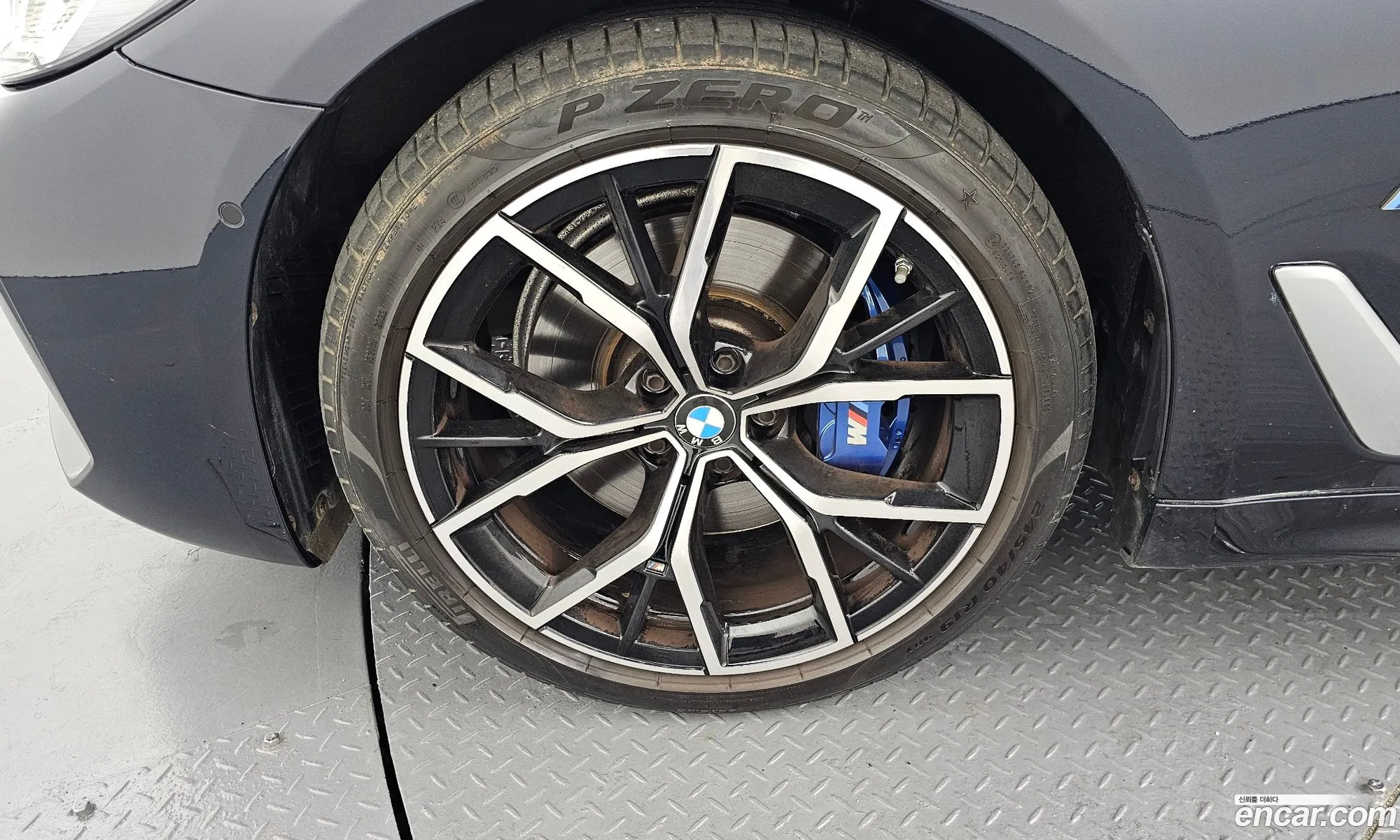 BMW 5 Series 2022 WBA71BH08NWX80889 — 25