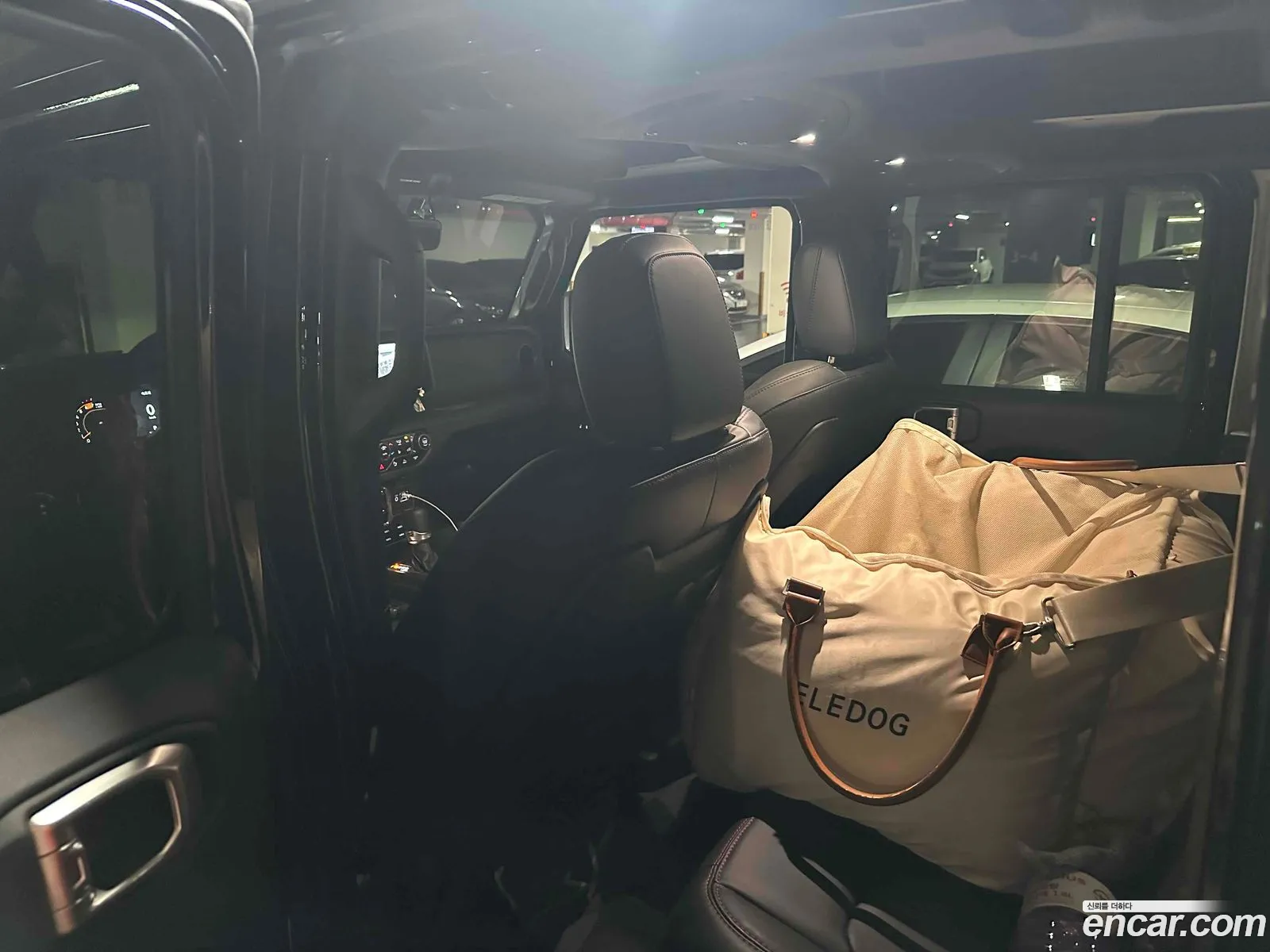 Jeep Wrangler 2025 — 3