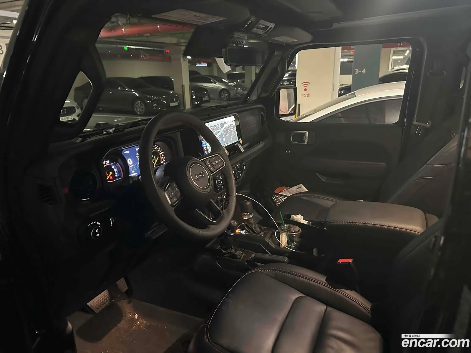 Jeep Wrangler 2025 — 8