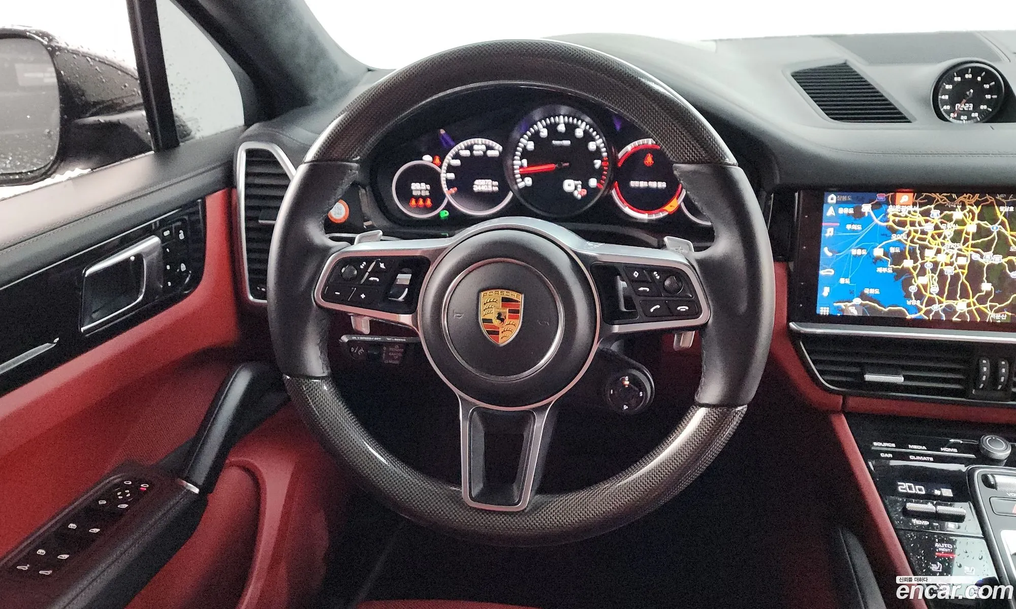Porsche Cayenne 2021 11111111111111111 — 8