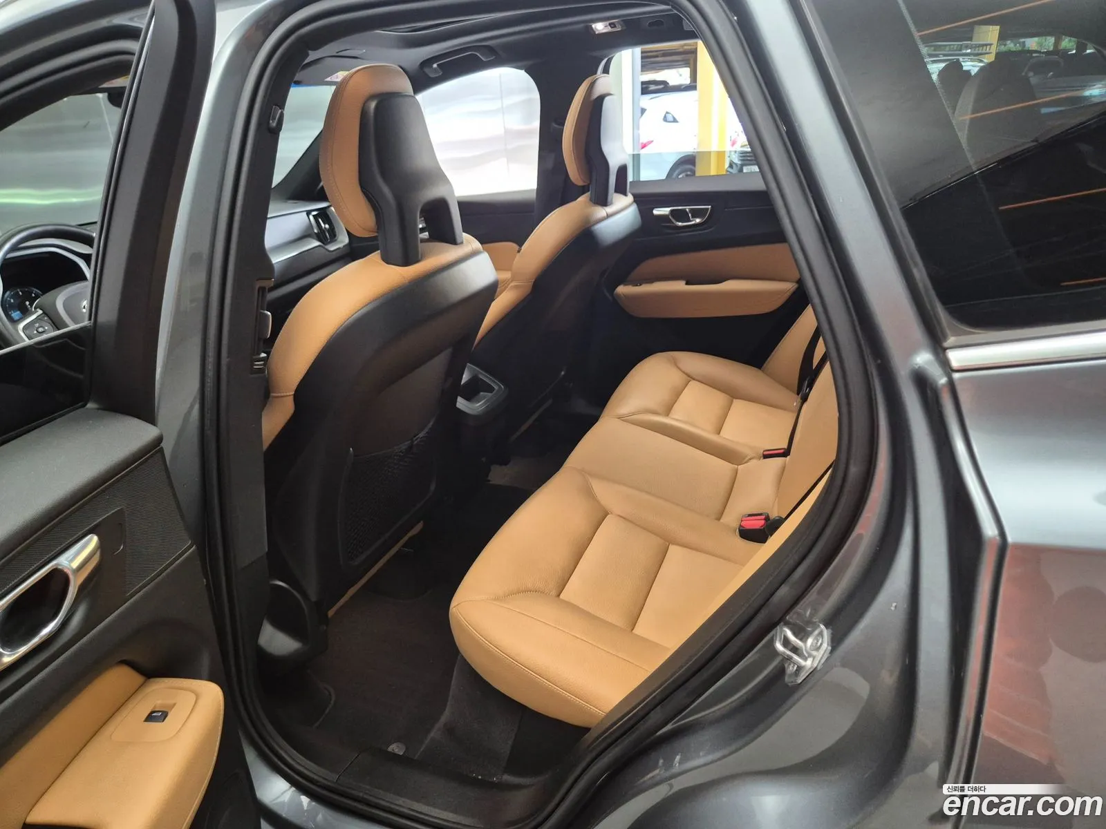 Volvo XC60 2018 — 17