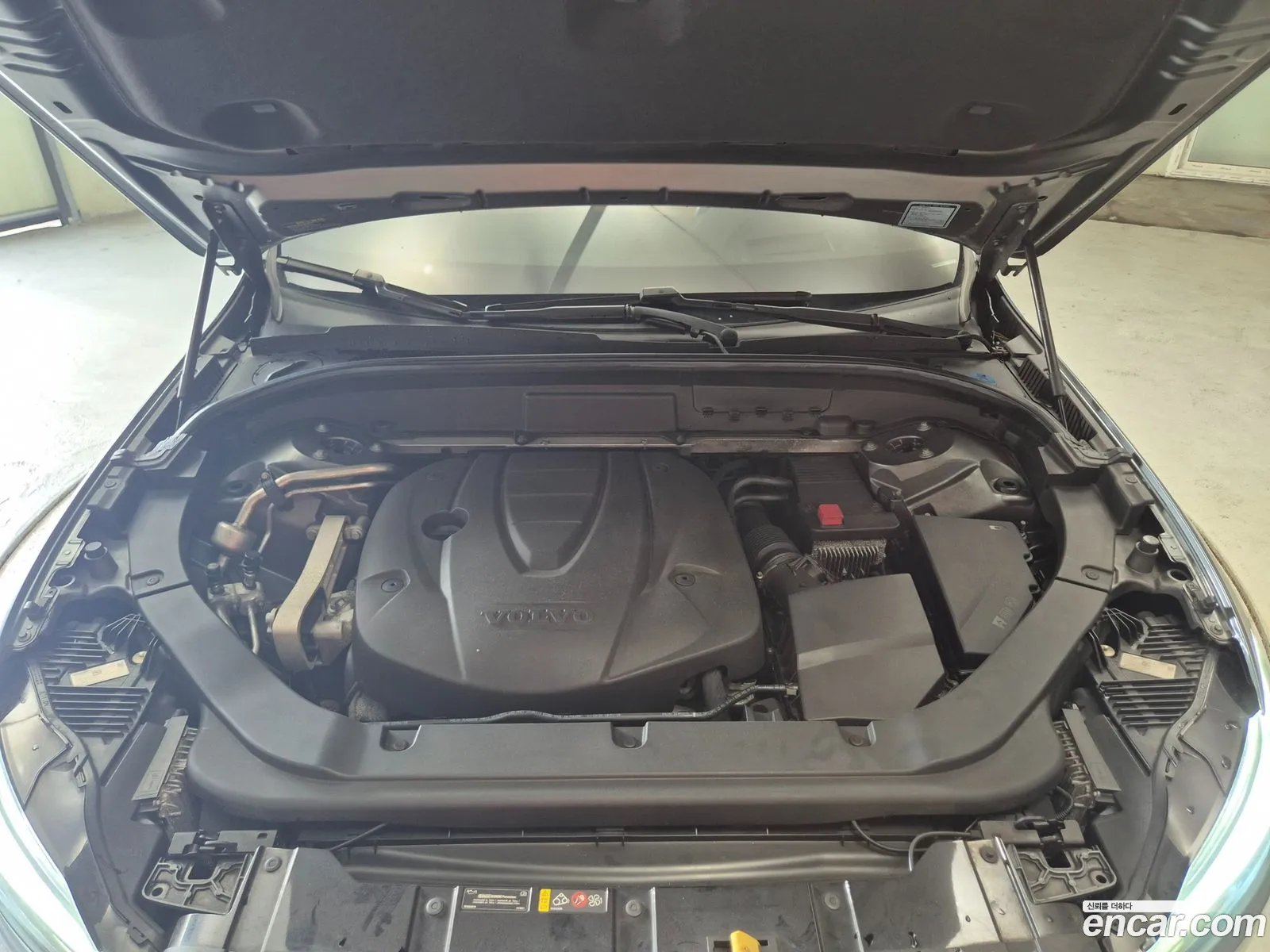 Volvo XC60 2018 — 3