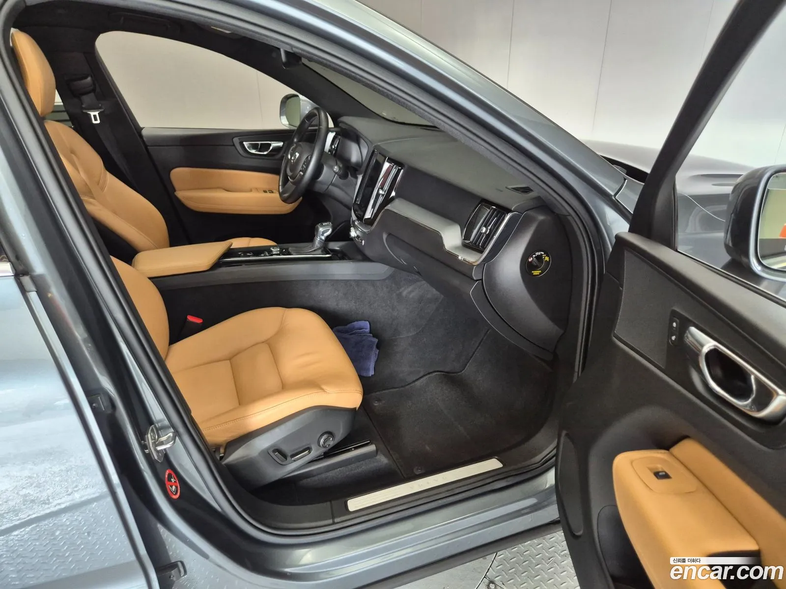 Volvo XC60 2018 — 18