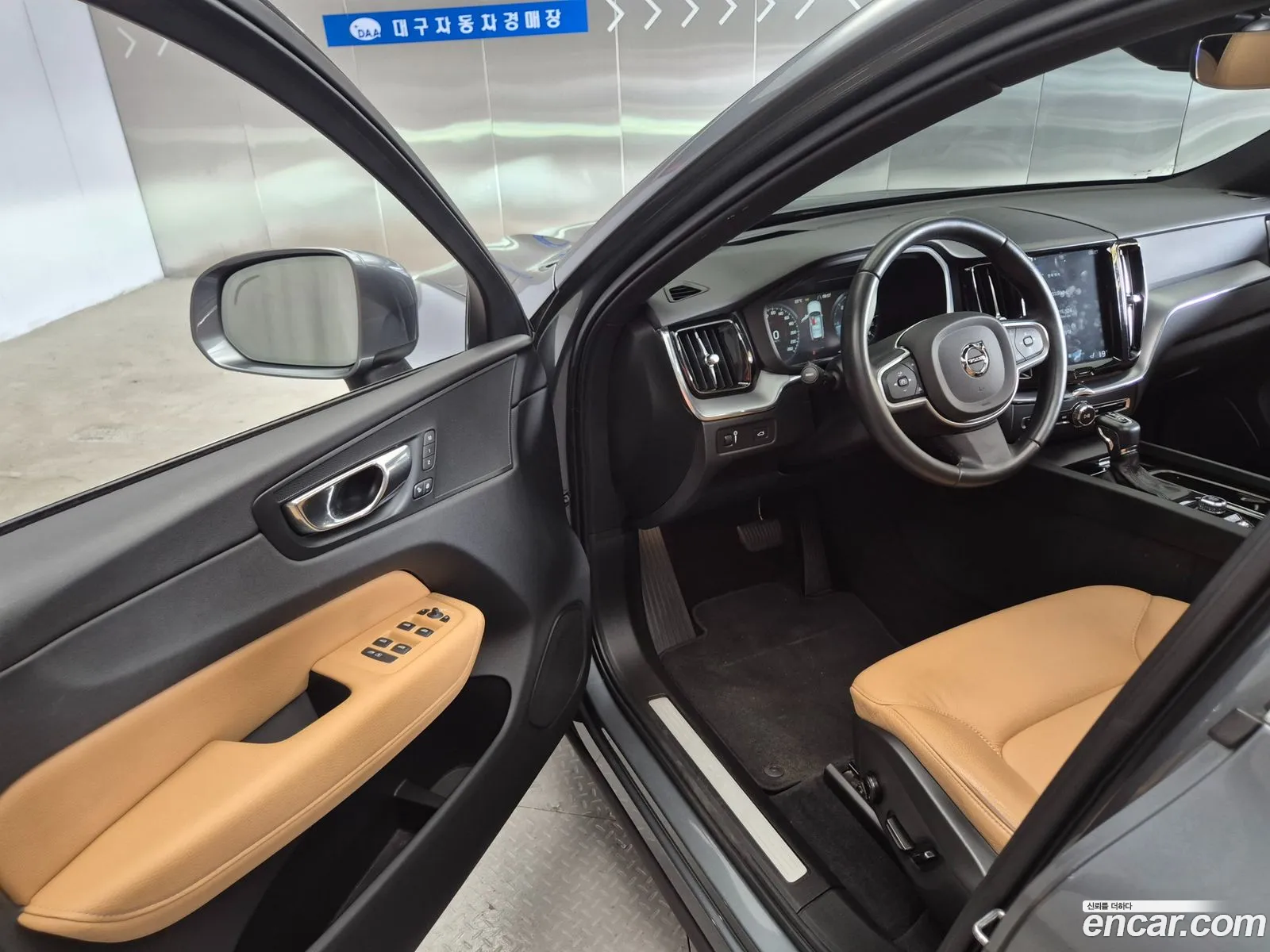 Volvo XC60 2018 — 13