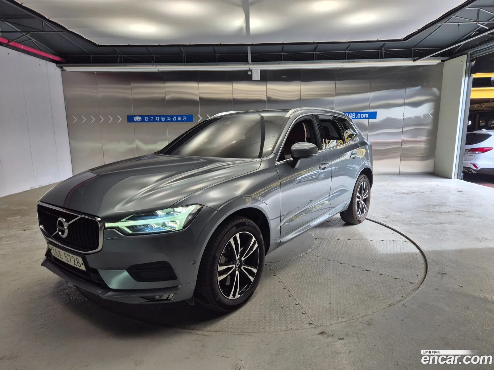 Volvo XC60 2018 — 16
