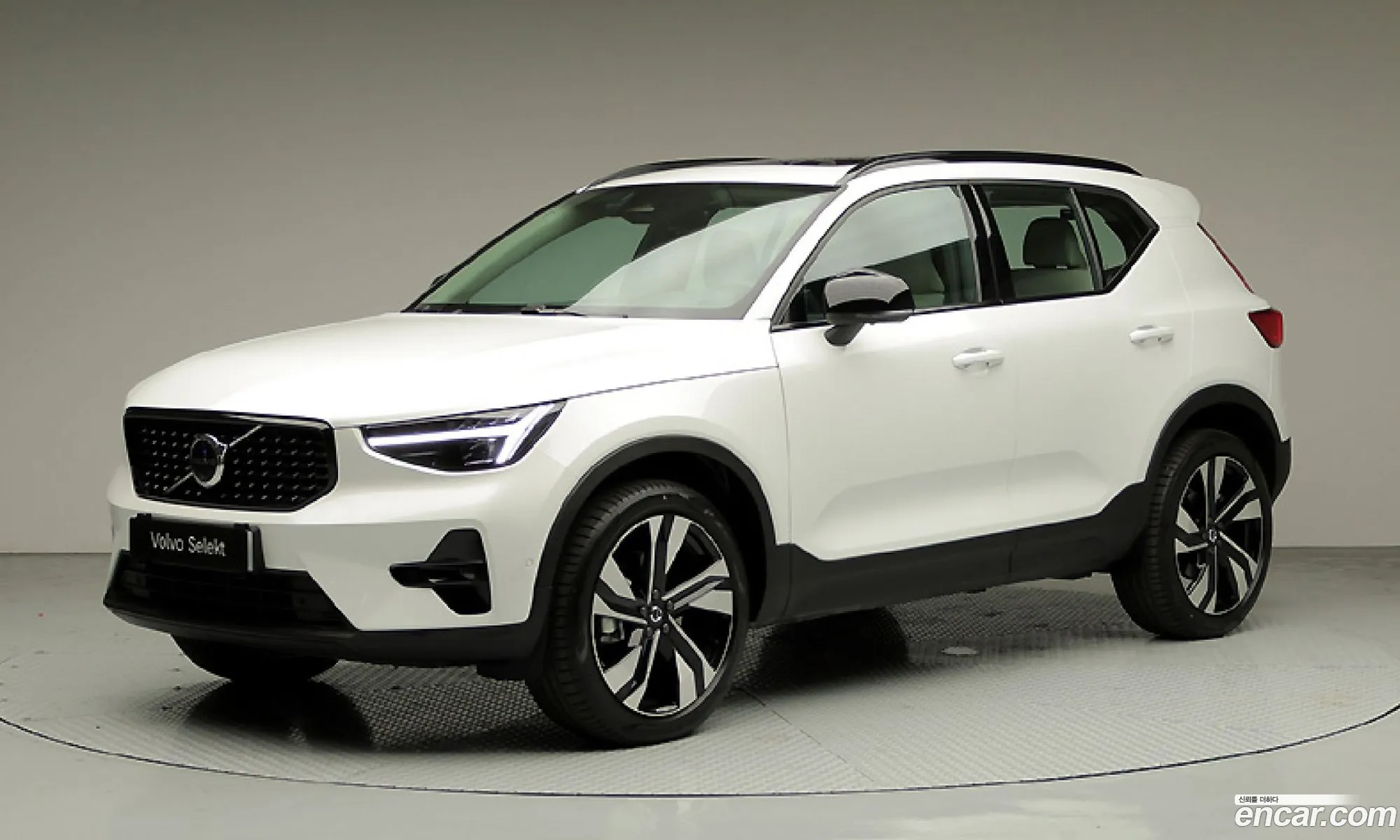 Volvo XC40 2025 — 19