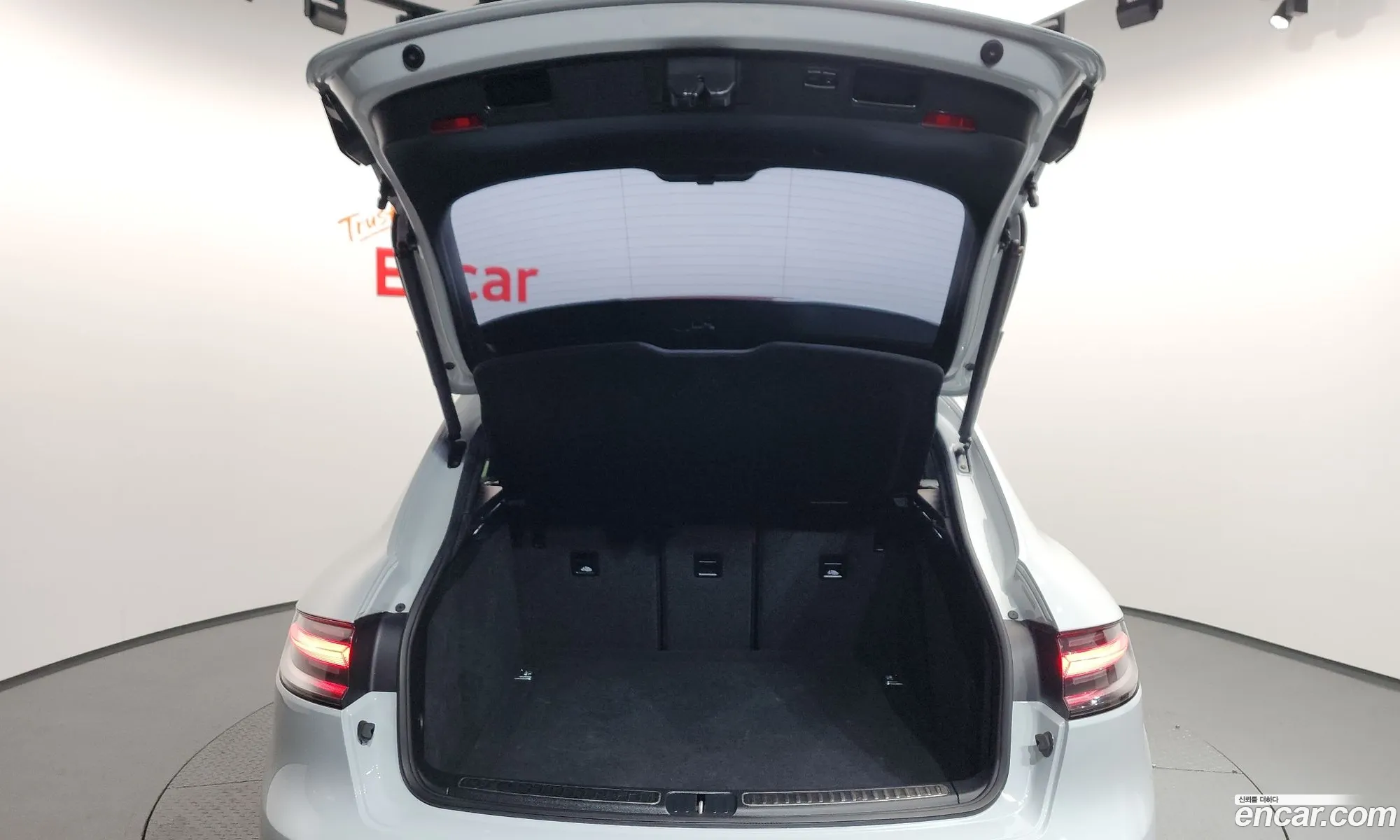 Porsche Macan 2022 WP1AG2950NLB36143 — 3