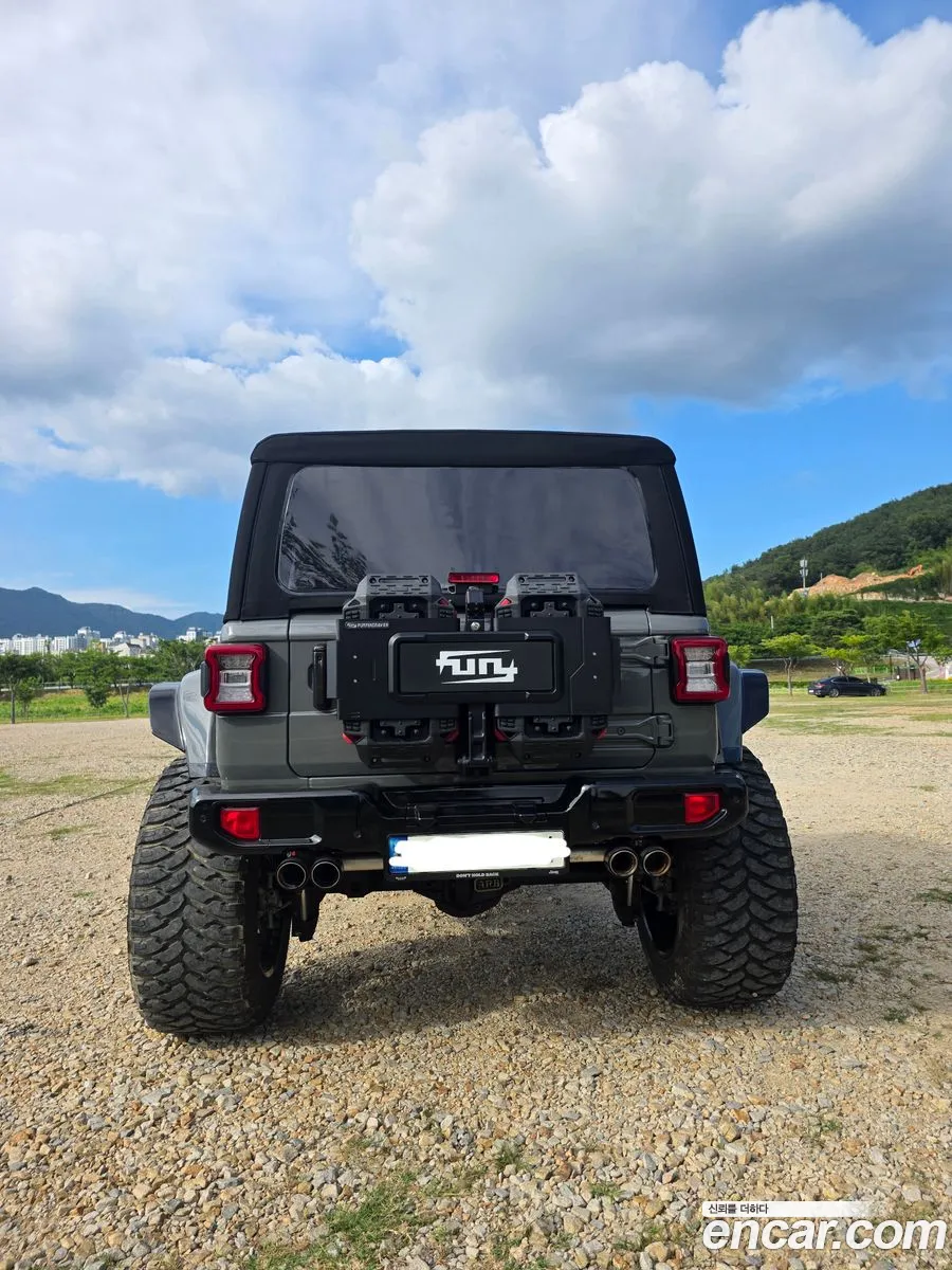 Jeep Wrangler 2021 — 9