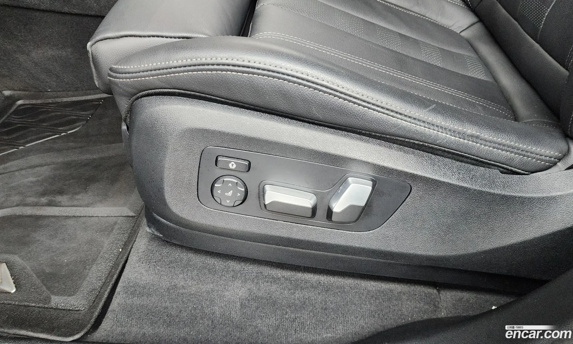 BMW X5 2021 WBACR6108N9K00886 — 8