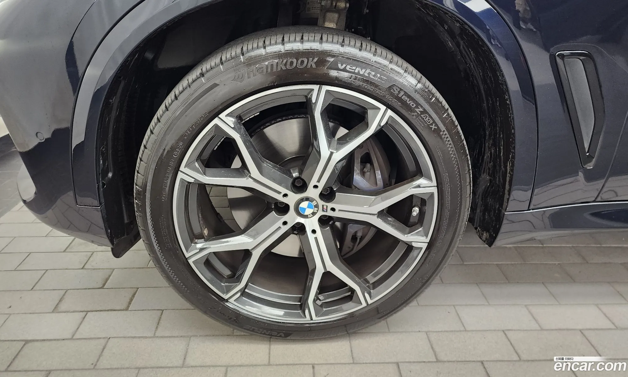 BMW X5 2021 WBACR6108N9K00886 — 29