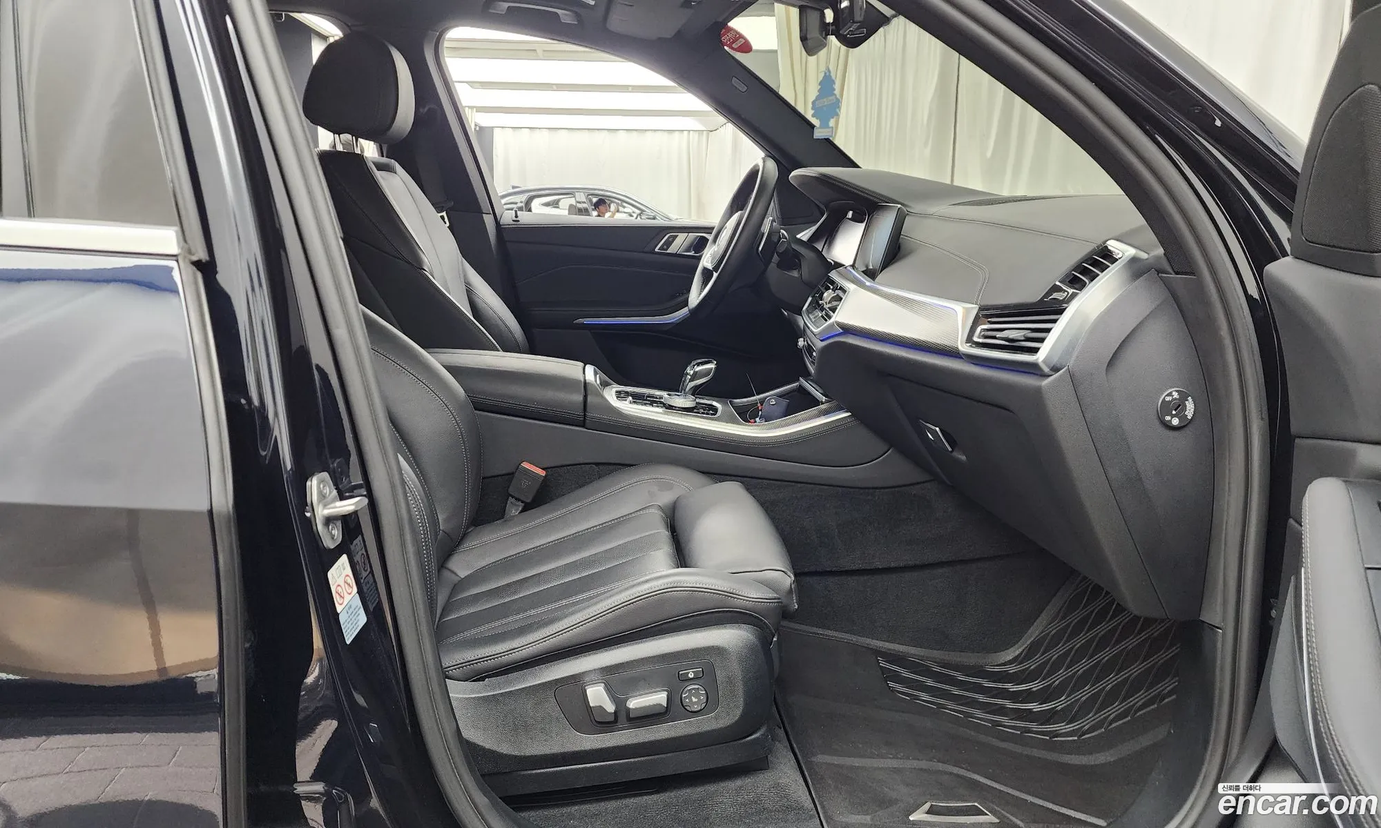 BMW X5 2021 WBACR6108N9K00886 — 6