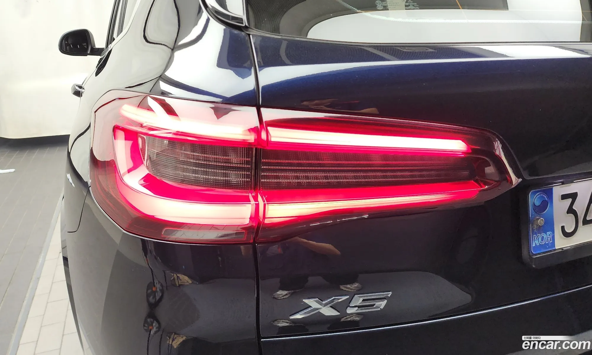 BMW X5 2021 WBACR6108N9K00886 — 26