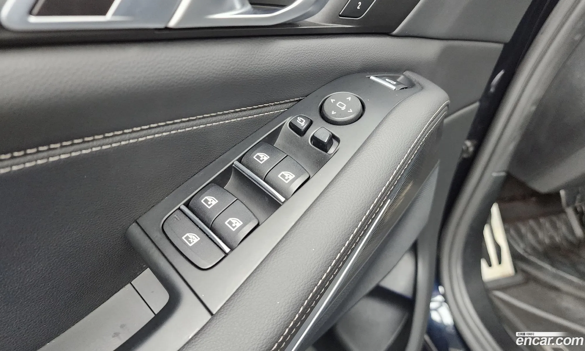 BMW X5 2021 WBACR6108N9K00886 — 5