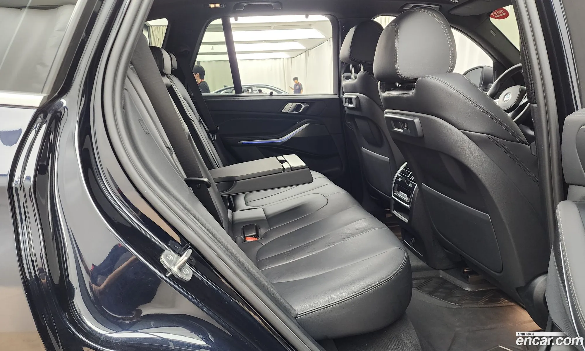 BMW X5 2021 WBACR6108N9K00886 — 19
