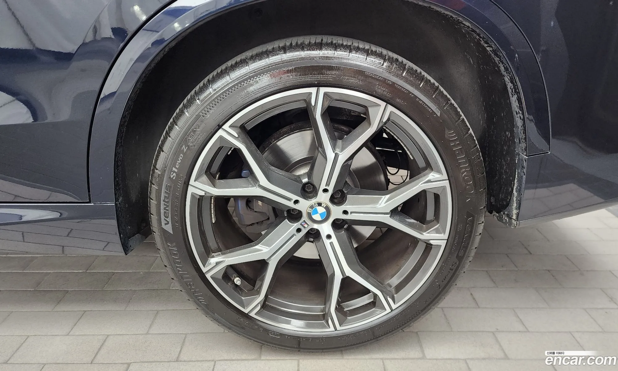 BMW X5 2021 WBACR6108N9K00886 — 13