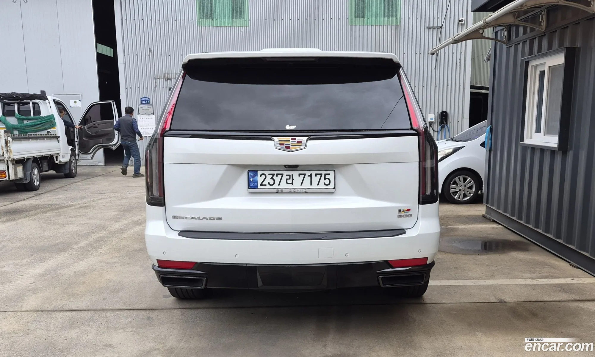 Cadillac Escalade 2023 — 5