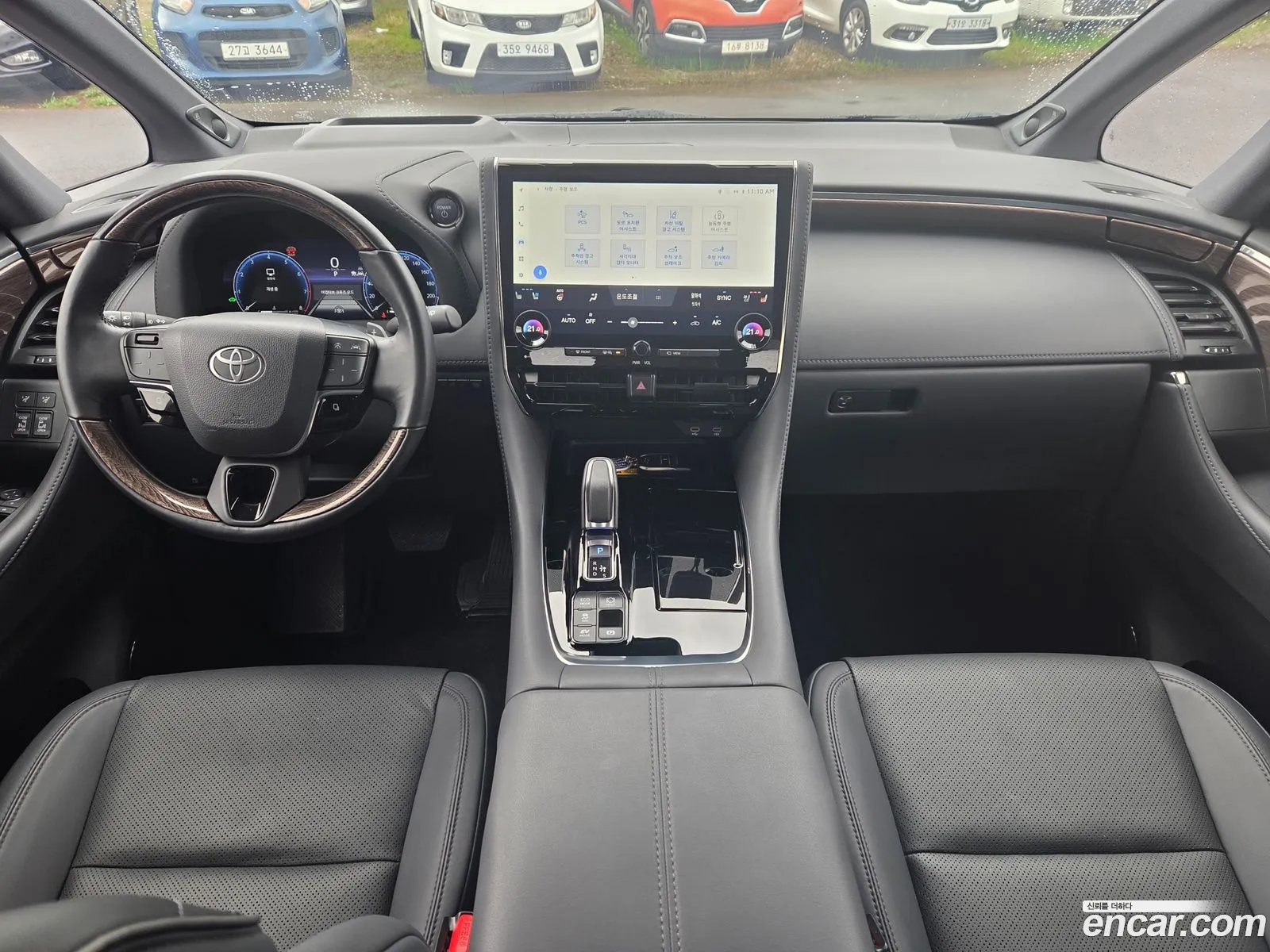 Toyota Alphard 2024 — 18