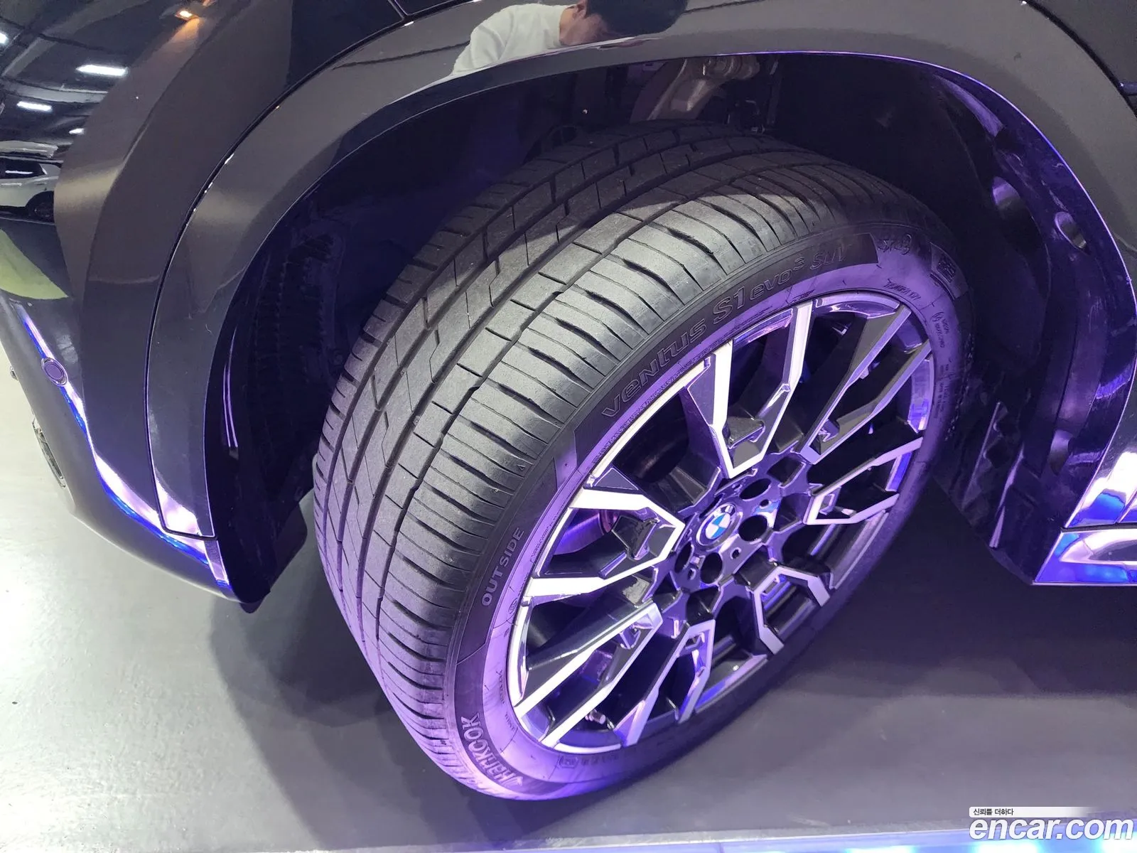 BMW X6 2023 — 7