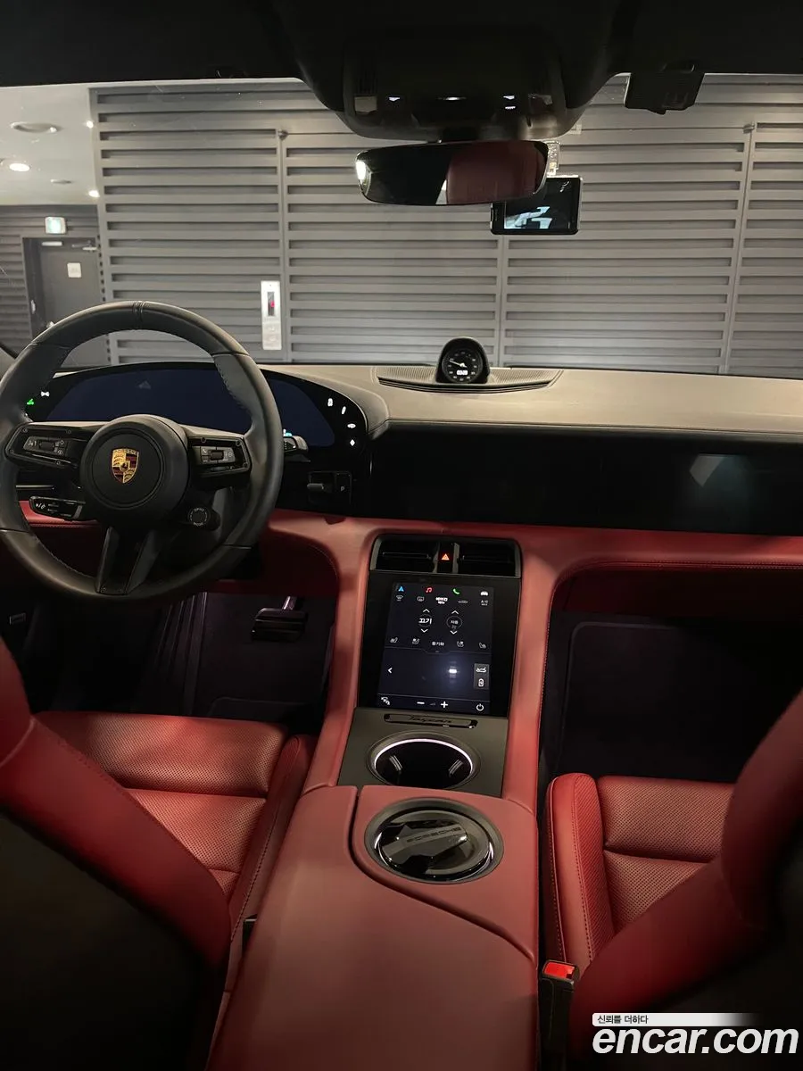 Porsche Taycan 2020 — 8
