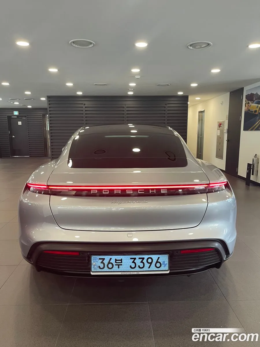 Porsche Taycan 2020 — 6