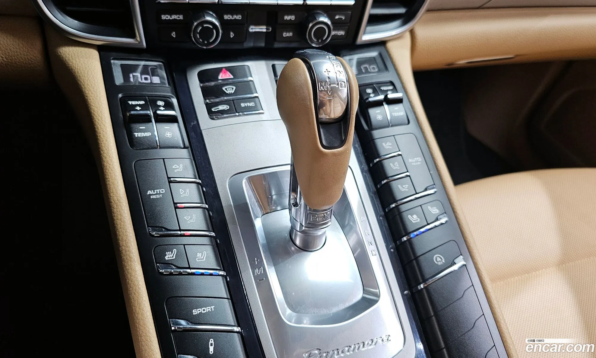 Porsche Panamera 2016 WP0AA2974GL001397 — 19