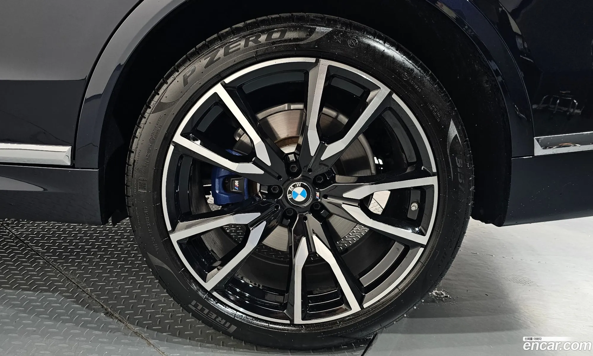 BMW X7 2020 WBACW2108L9C25689 — 21