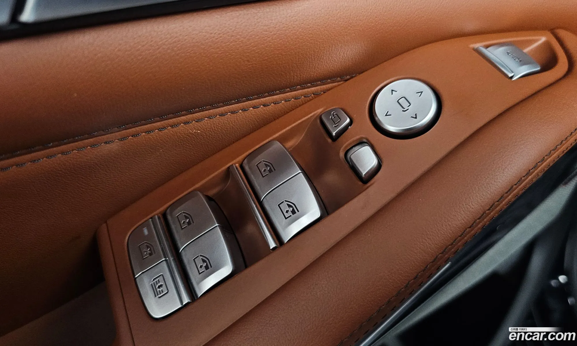 BMW X7 2020 WBACW2108L9C25689 — 32