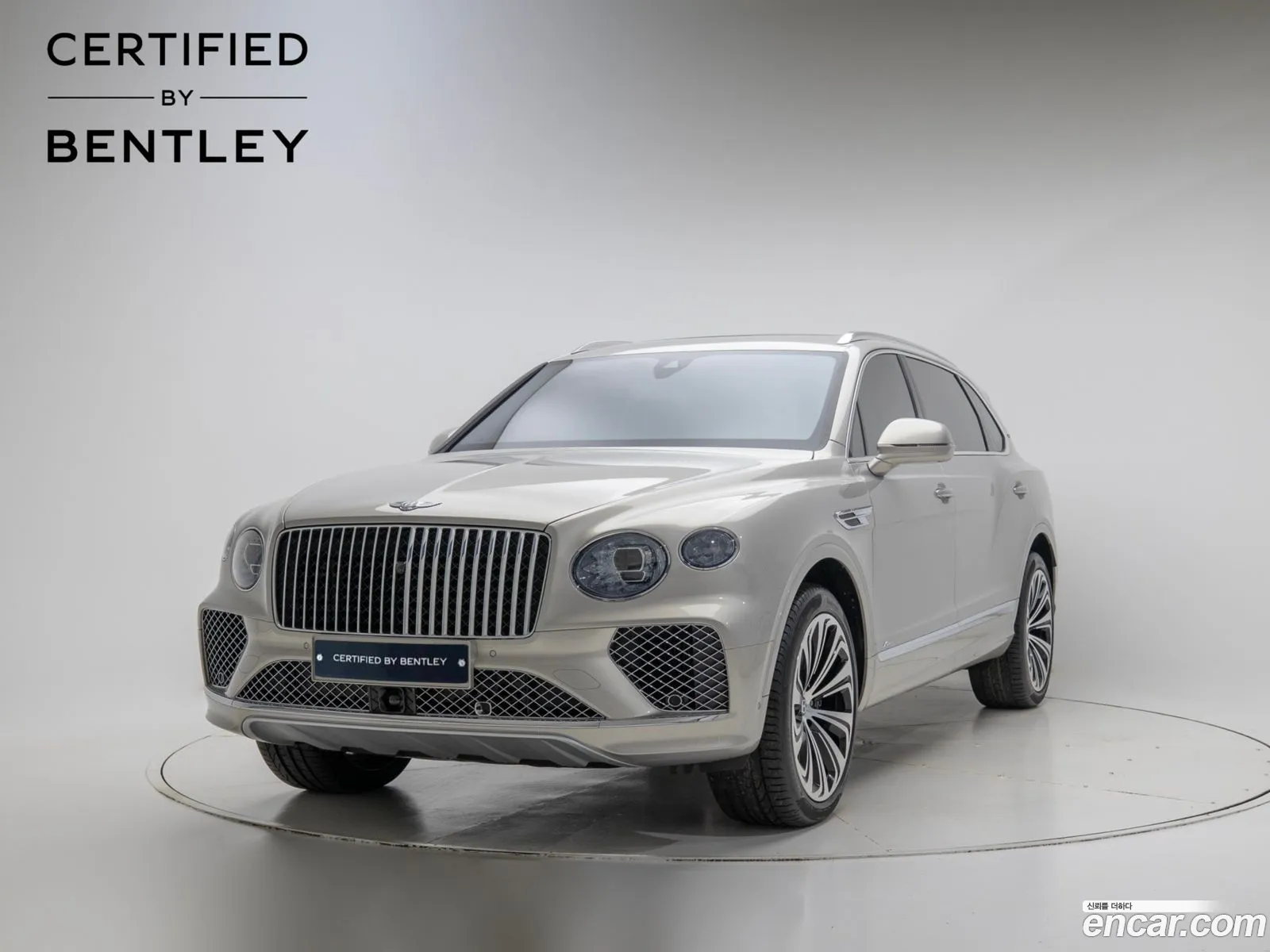 Bentley Bentayga 2024 — 17
