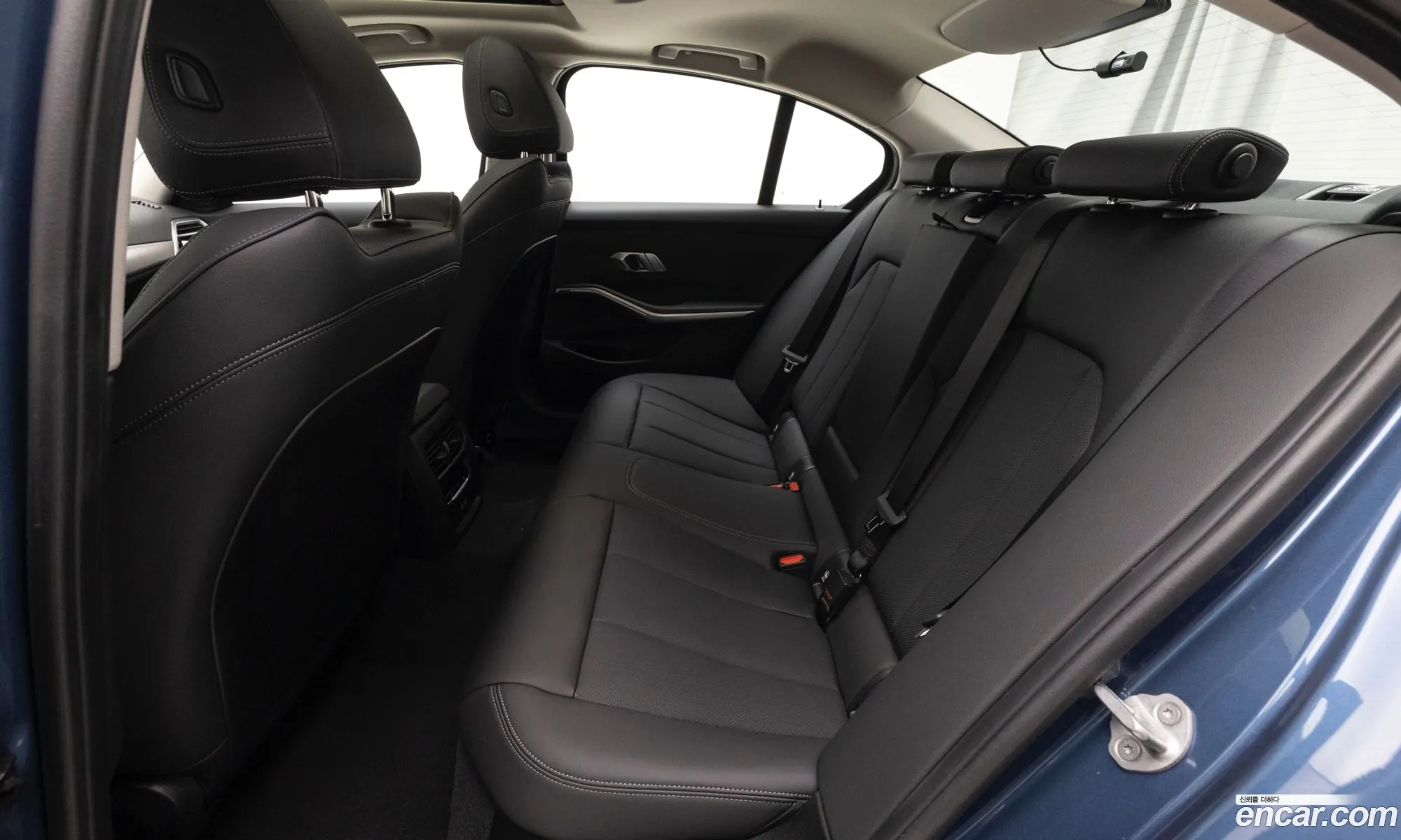 BMW 3 Series 2025 — 2