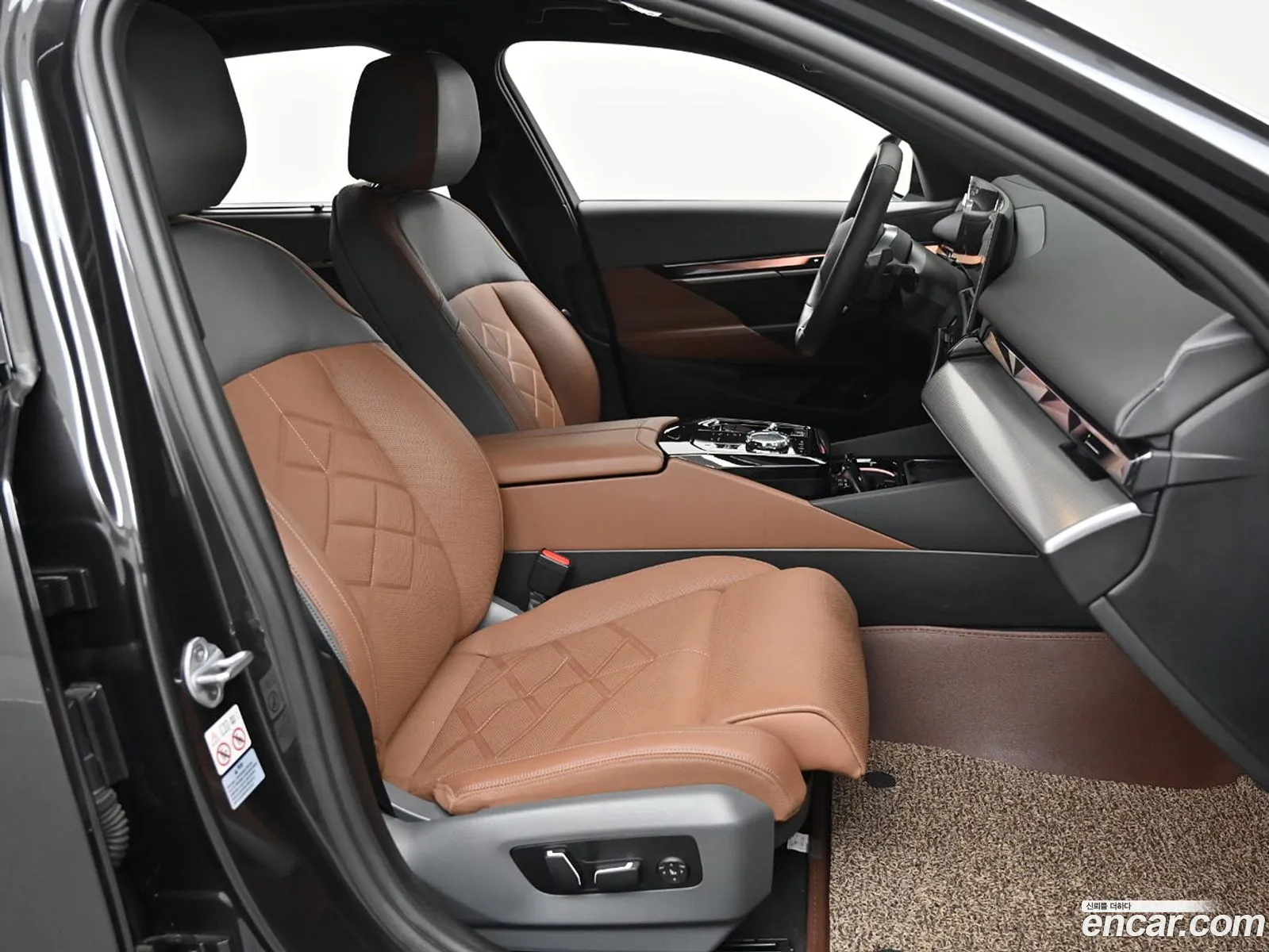 BMW 5 Series 2023 — 10