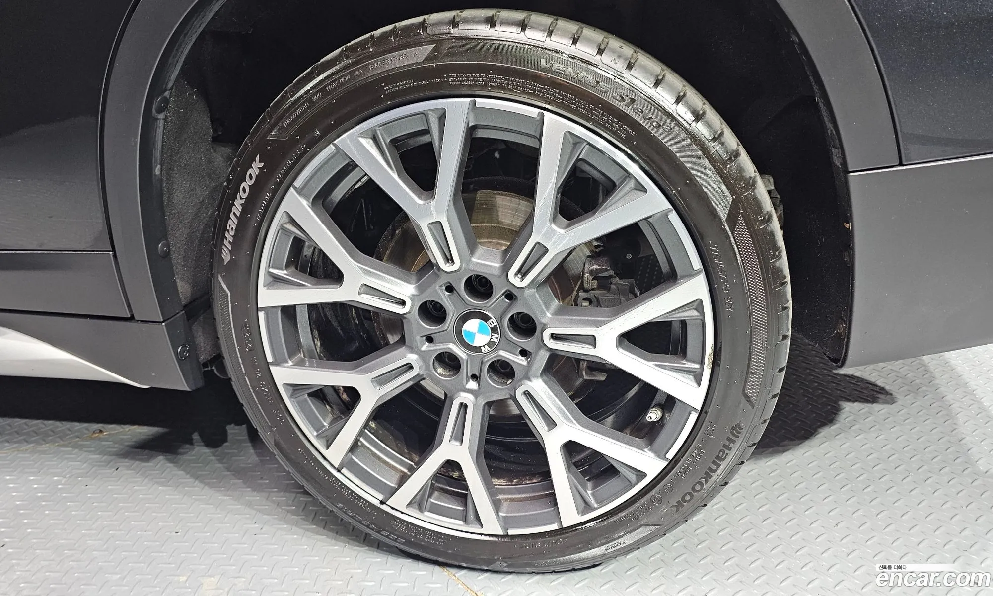 BMW X1 2022 WBA11DG07N5V31279 — 30