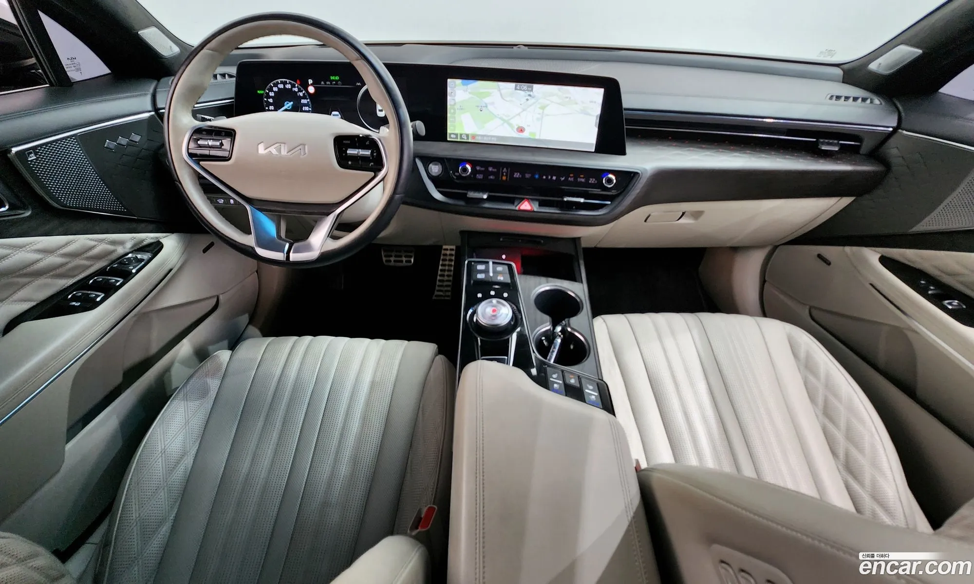 Kia K8 Hybrid 2023 — 3