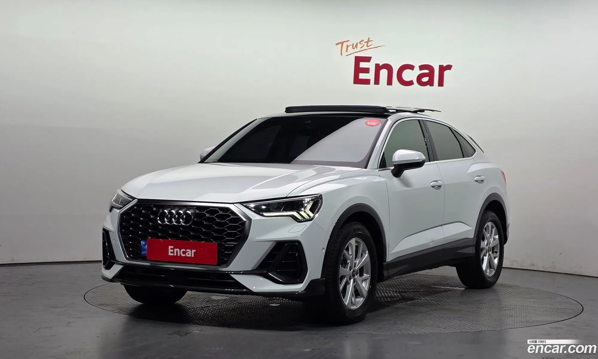 Audi Q3 2023 WAUZZZF37P1054156 — 19