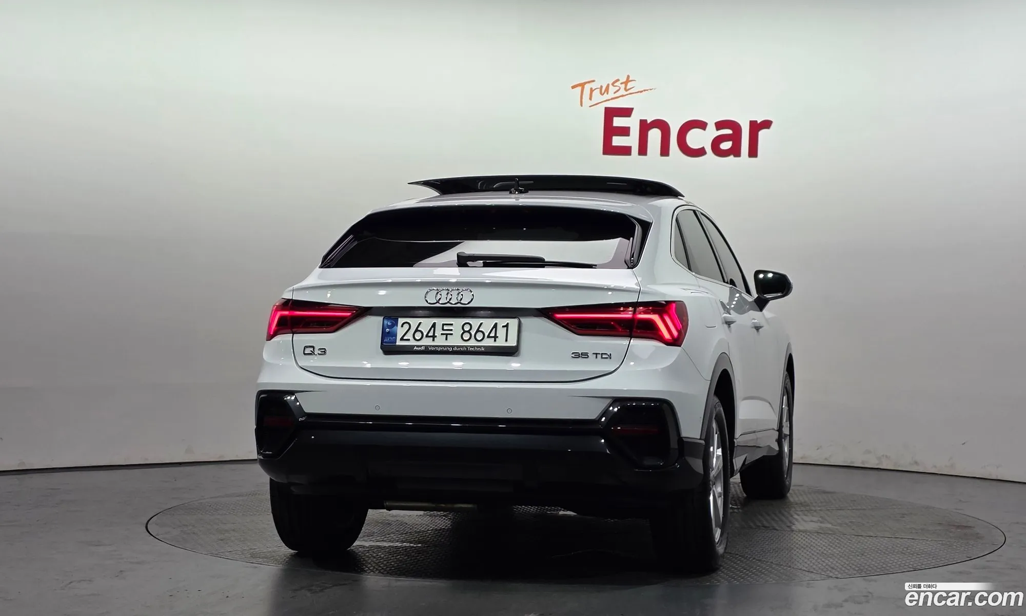Audi Q3 2023 WAUZZZF37P1054156 — 13