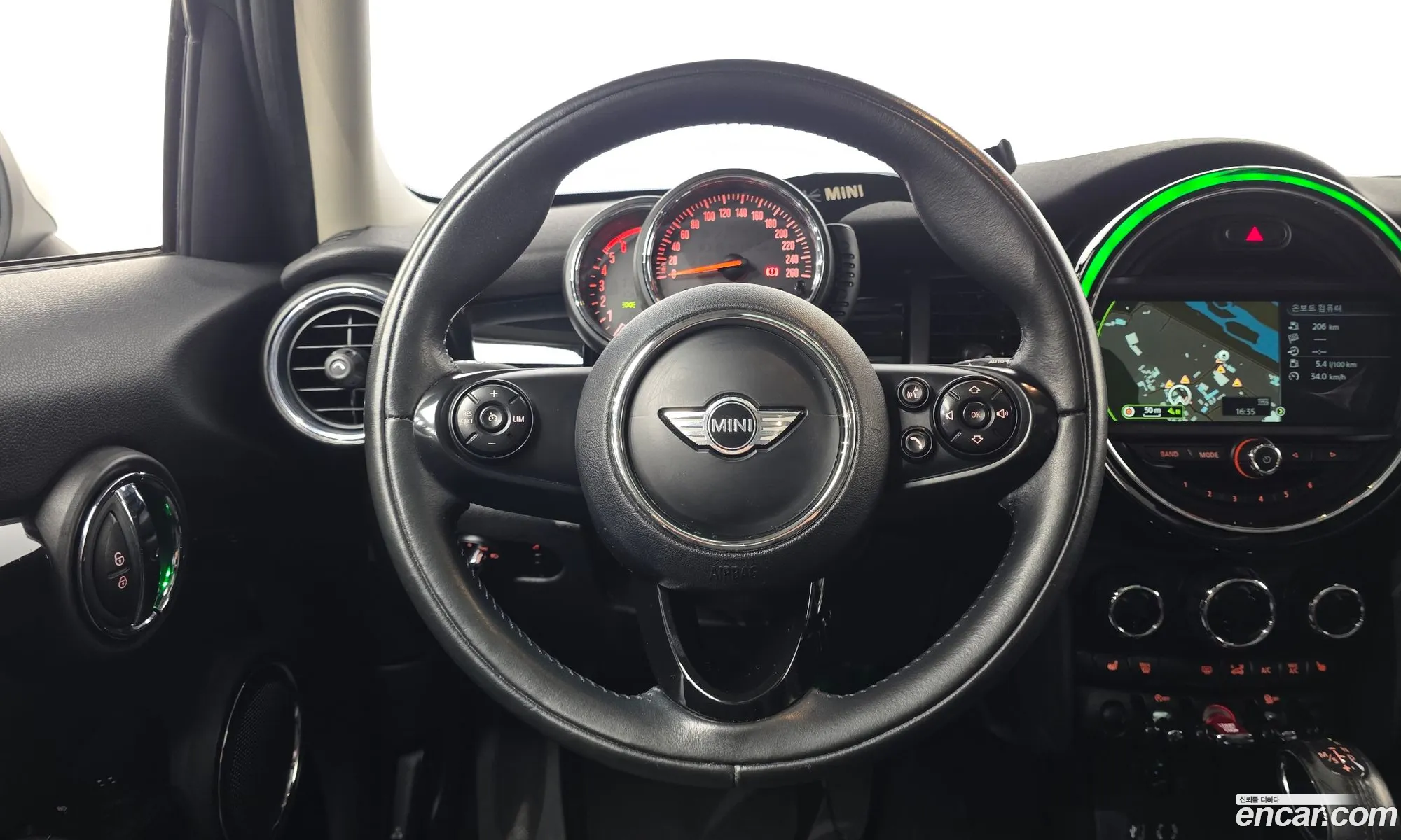 Mini Cooper D 2016 — 9