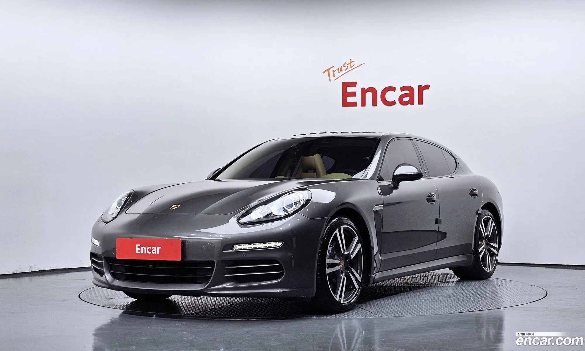 Porsche Panamera 2015 — 17