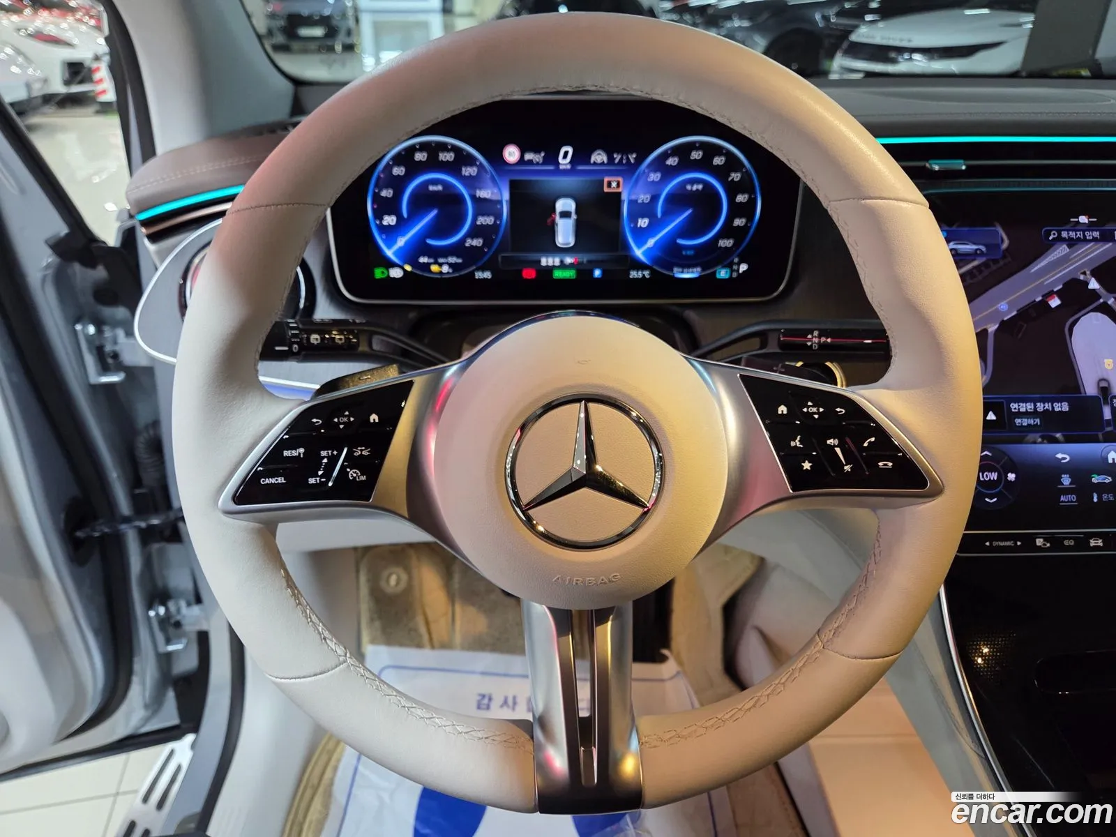 Mercedes-Benz EQE SUV X294 2023 — 11