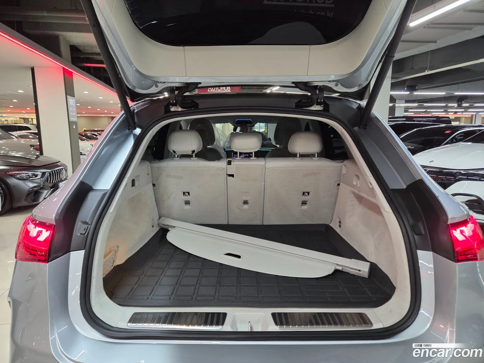 Mercedes-Benz EQE SUV X294 2023 — 10