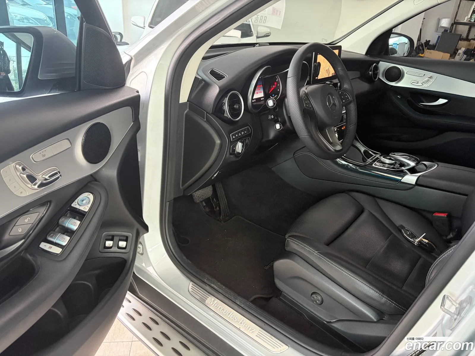 Mercedes-Benz GLC-Class X253 2018 — 20