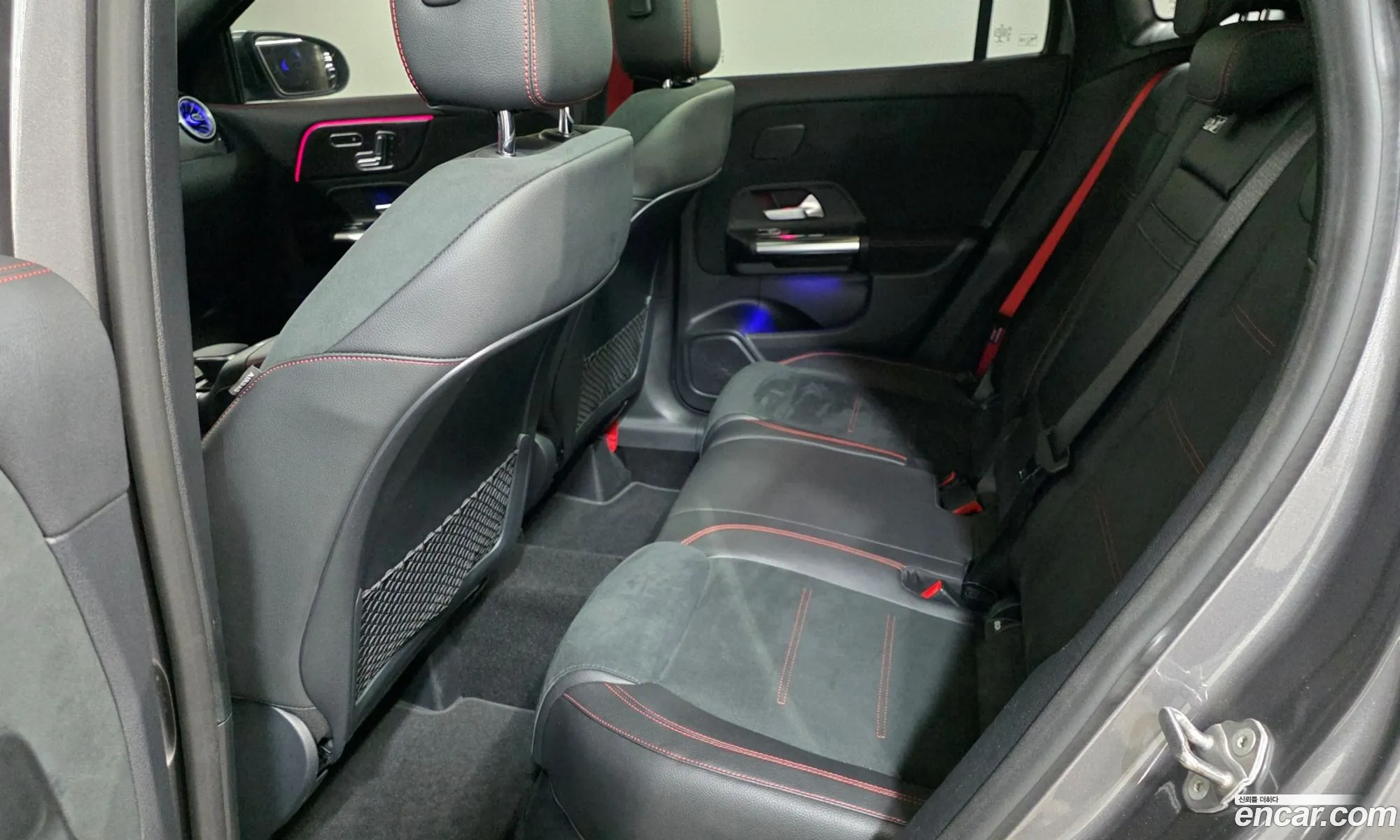 Mercedes-Benz GLA-Class H247 2023 — 8