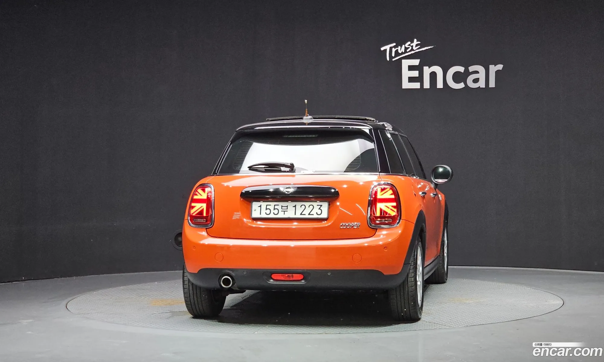Mini Cooper 2020 WMWXV7100L2L63363 — 26