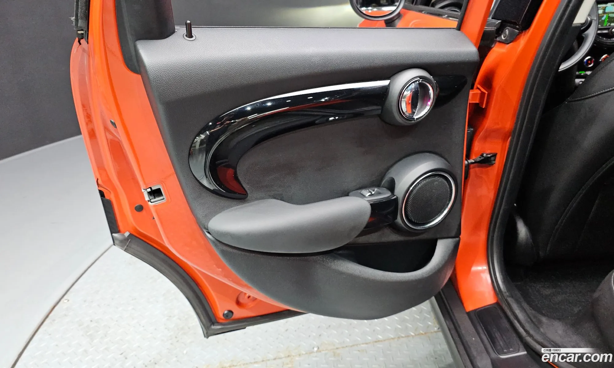 Mini Cooper 2020 WMWXV7100L2L63363 — 3